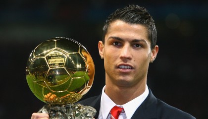 爱游戏体育官方网站-足球青训重视语言能力提升国际交流力，足球青训的重要性