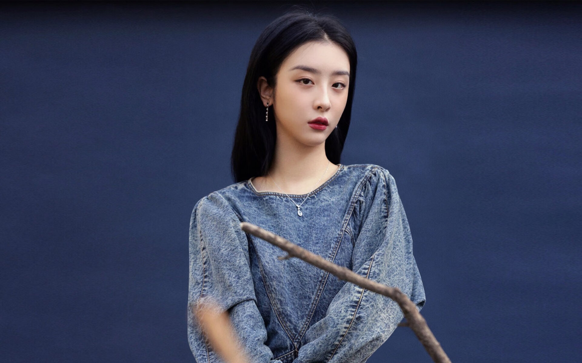 《一线战队转会费飙升：市场火爆》，一线俱乐部什么意思