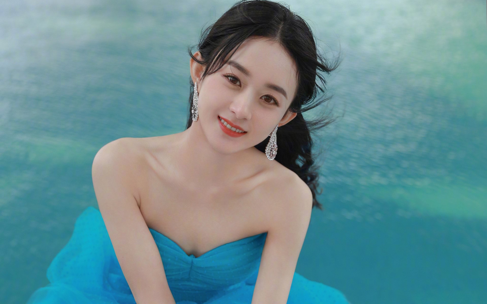 AIYOUXI.COM-世界级球员们在比赛中展现出强大实力，世界级球星