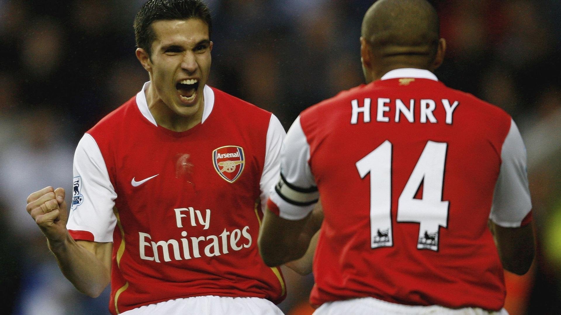 德甲球场基础设施升级对观众满意度影响,德甲球场标准